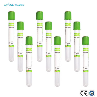 Dessus vert de tubes de collection de sang en verre d'héparine de lithium pour des essais de biochimie